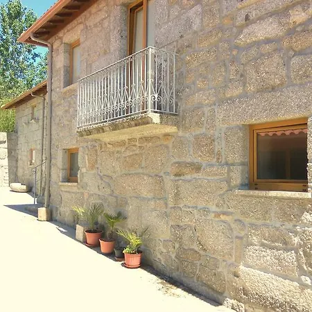 Casa Da Lagiela Rural Senses פאפה